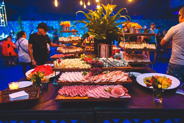 Expoingá com novidades e inovações como camarote all inclusive nos buffets open bar