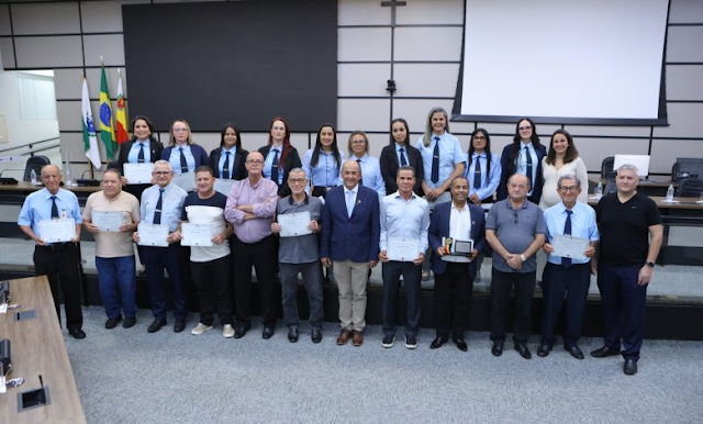 Motoristas do transporte coletivo urbano recebem homenagem da CMM